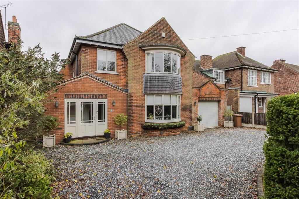 Main image of property: Vicarage Gardens, Scunthorpe