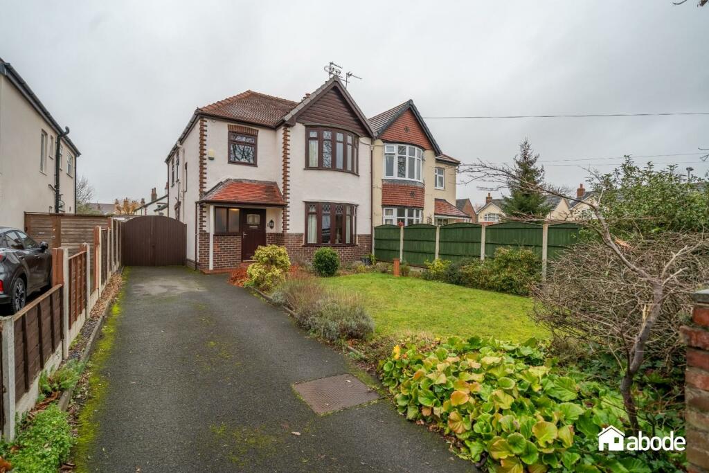 4 bedroom semidetached house for sale in Duke Street, Formby