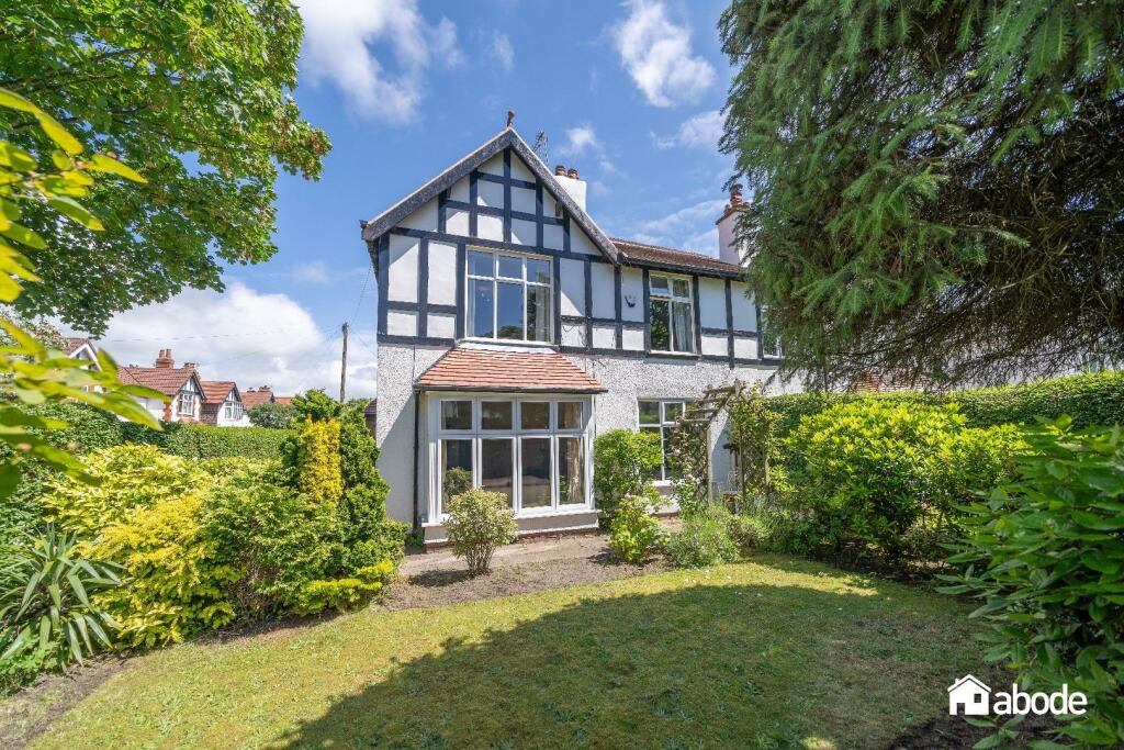 4 bedroom semidetached house for sale in Blundell Avenue, Hightown
