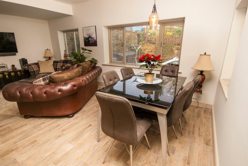 3 bedroom detached house for sale in Gate House, Old Road