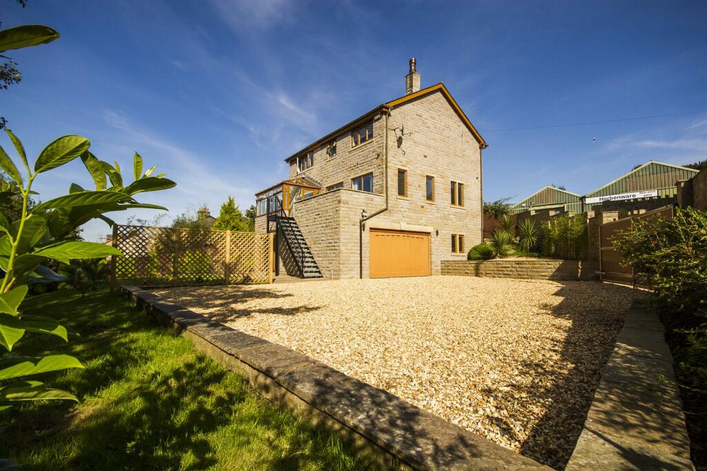 6 bedroom detached house for sale in Whalley Road, Ramsbottom, Bury, BL0