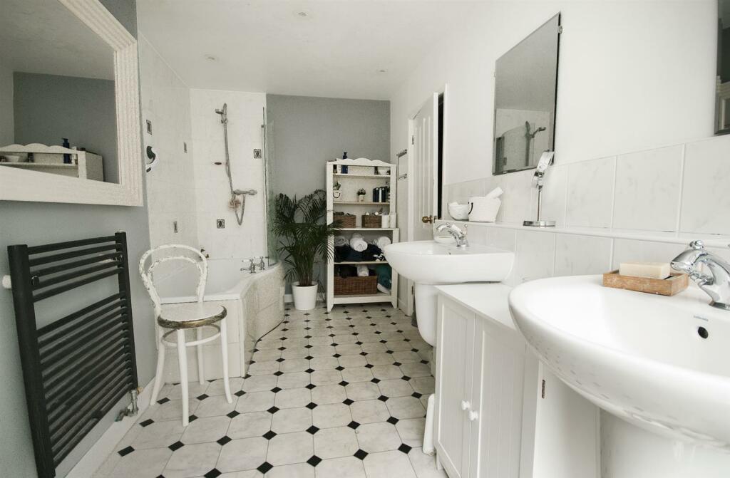 Additional property image - Bolton Road North, Ramsbottom, Bury