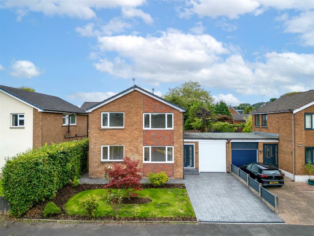 Additional property image - Pinewood Crescent, Ramsbottom, Bury