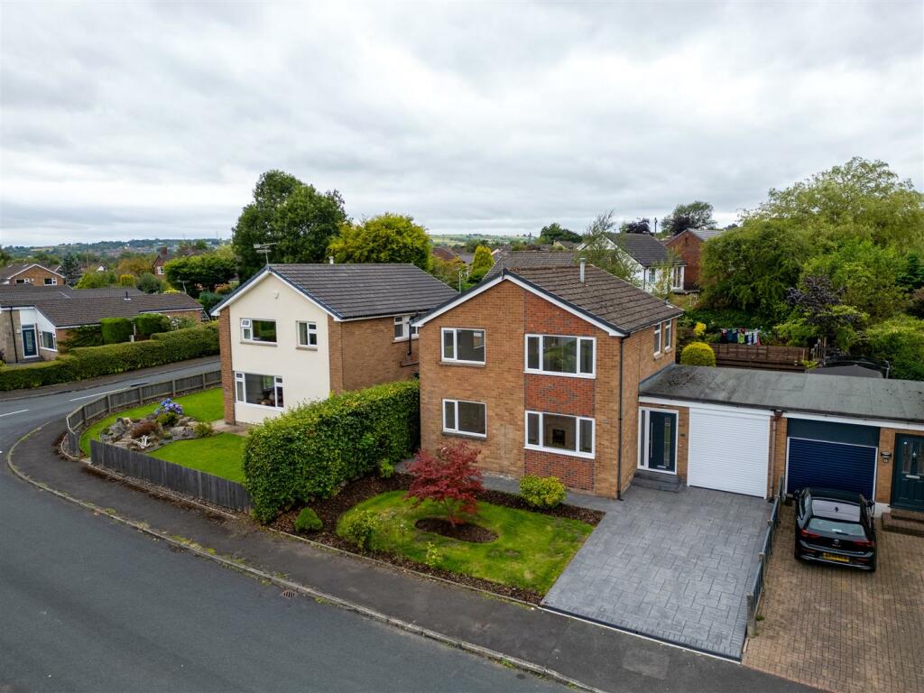 Additional property image - Pinewood Crescent, Ramsbottom, Bury