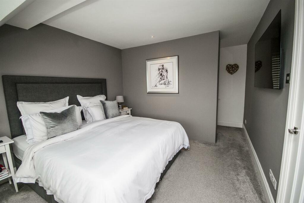 Additional property image - Esk Avenue, Ramsbottom, Bury