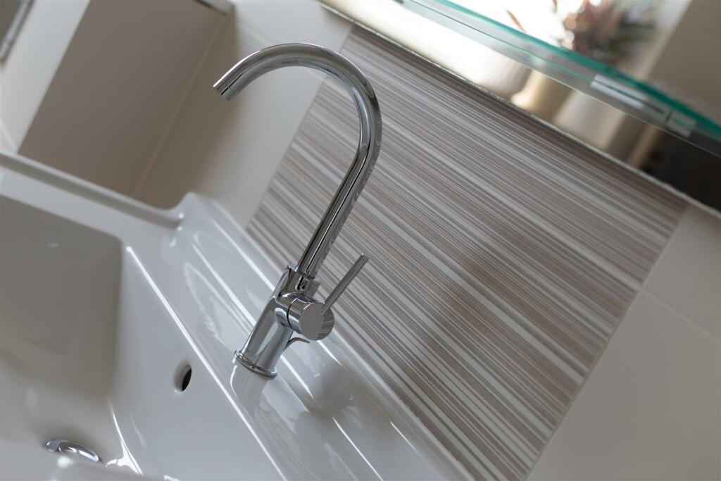 Additional property image - Esk Avenue, Ramsbottom, Bury