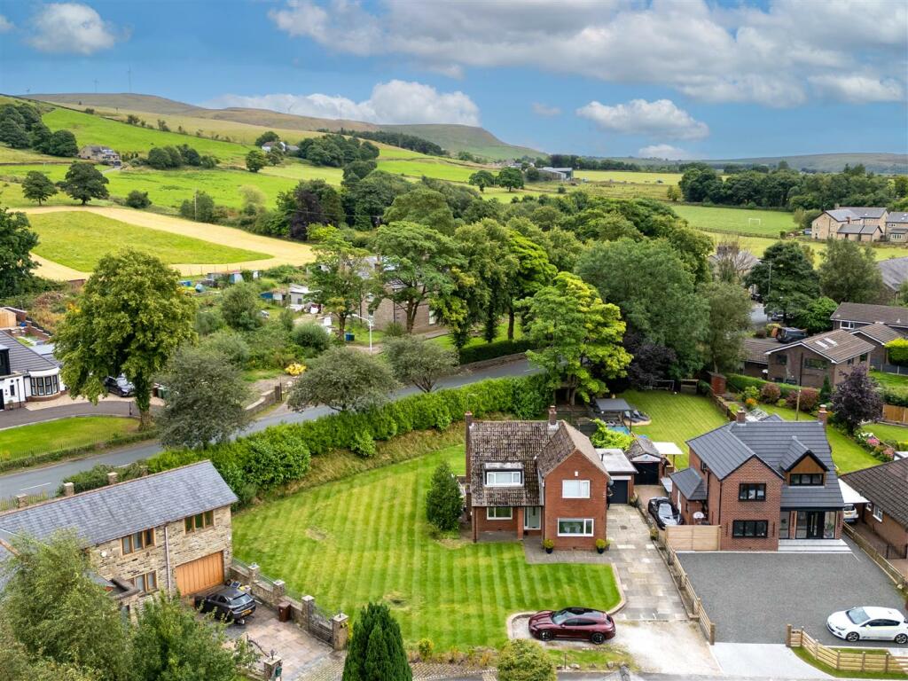 Additional property image - Esk Avenue, Ramsbottom, Bury