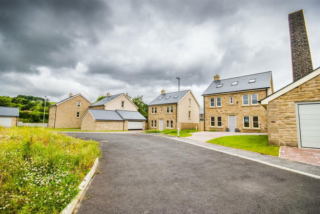 Additional property image - 16 John Hallows Way, Newchurch In Pendle, Burnley