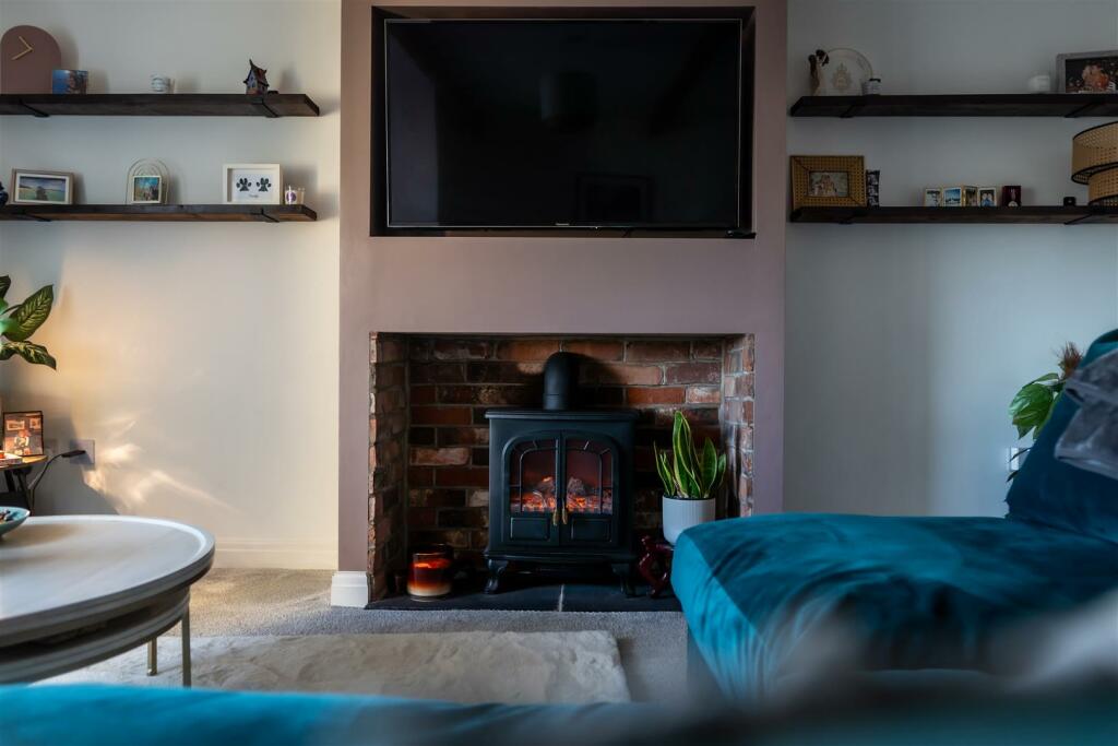 Additional property image - Chapeltown Road, Bromley Cross, Bolton