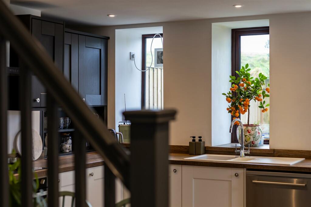 Additional property image - Chapeltown Road, Bromley Cross, Bolton