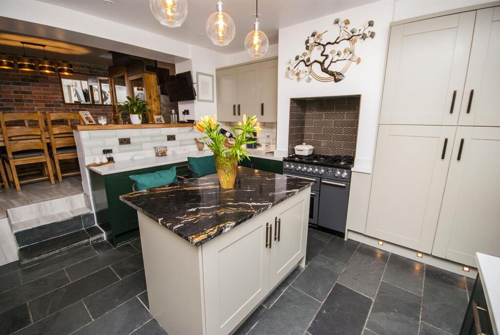 Additional property image - Henry Street, Ramsbottom, Bury