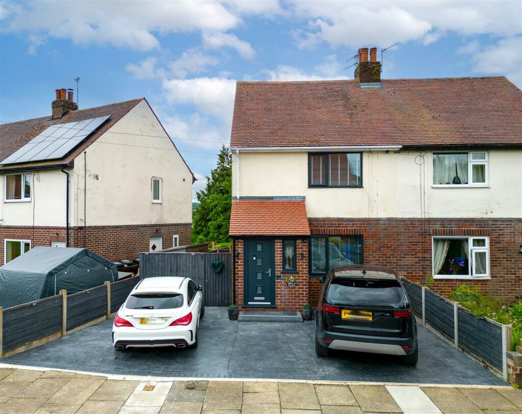 2 bedroom semidetached house for sale in York Drive, Ramsbottom, Bury, BL0