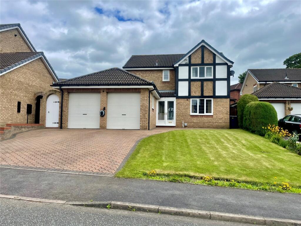 4 bedroom detached house for sale in Coptleigh, Houghton Le Spring, DH5