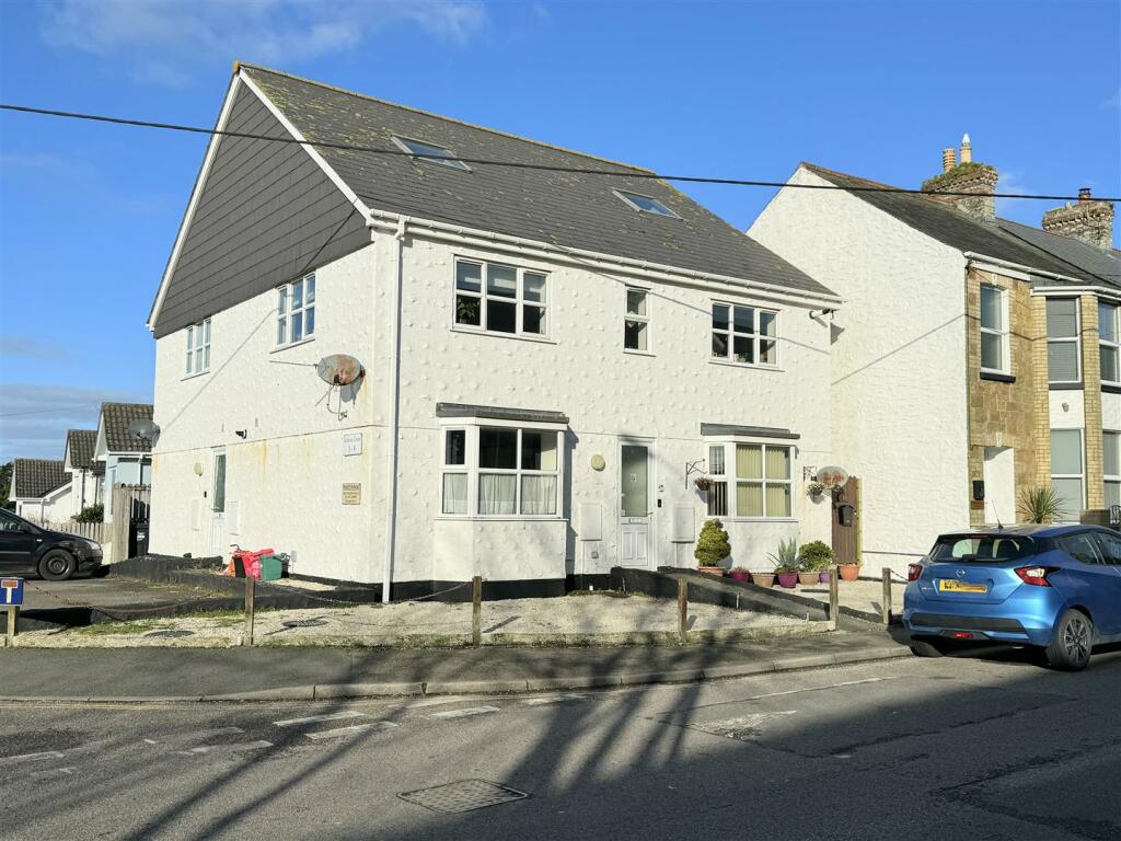1 bedroom flat for sale in Church Street, St Columb Minor, Newquay, TR7