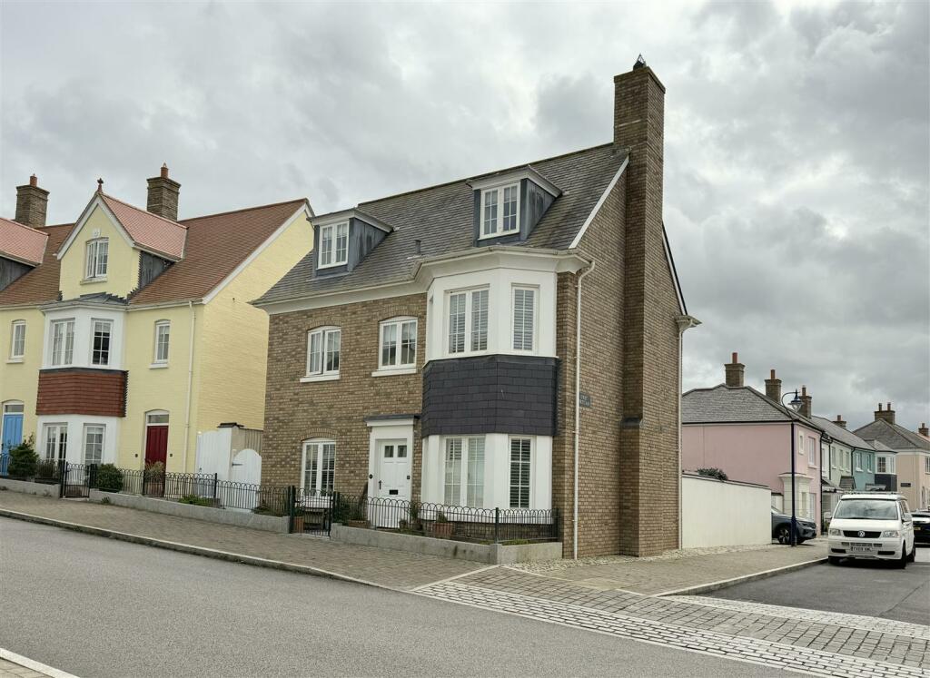 5 bedroom detached house for sale in Stret Kosti Veur Woles, Nansledan