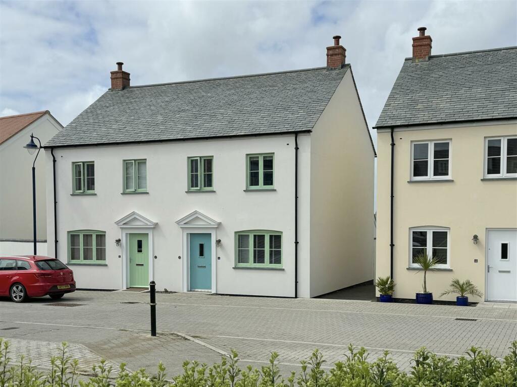 3 bedroom semidetached house for sale in Gwarak Esels, Nansledan, TR8
