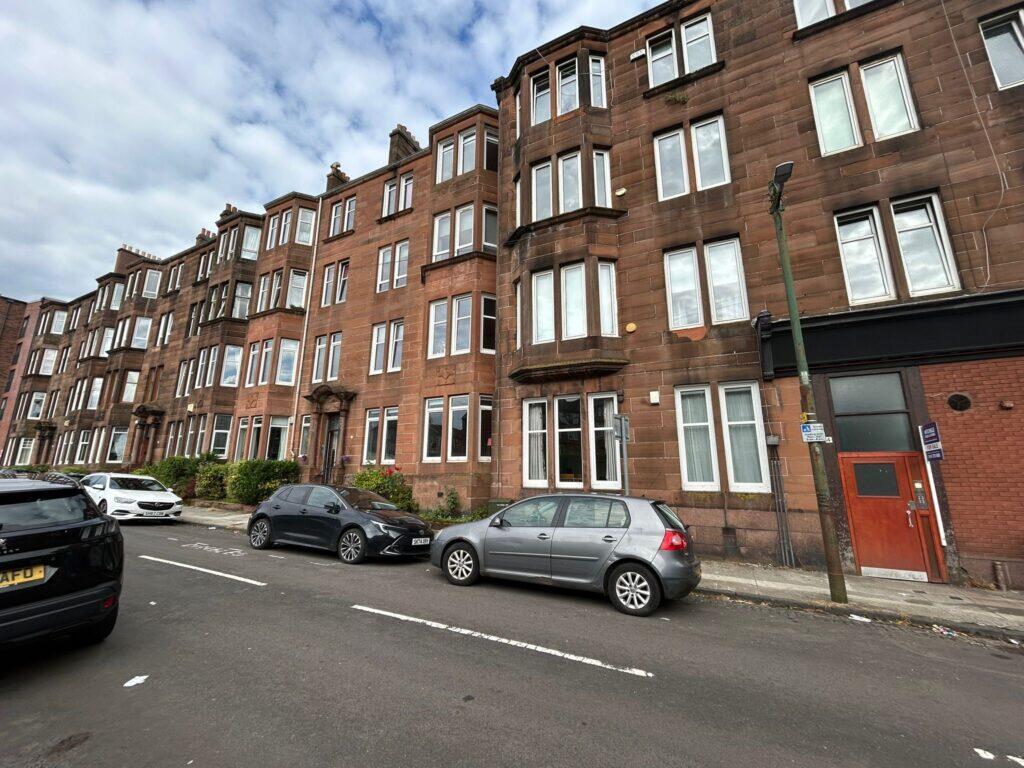 Main image of property: Kennyhill Square, Dennistoun, Glasgow, G31 3LW,