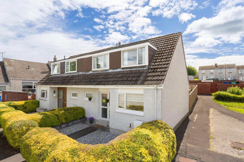 Main image of property: Castlehill, Bo’ness, EH51