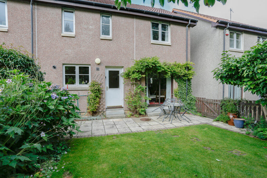 3 bedroom semidetached house for sale in Madderfield Mews, Linlithgow
