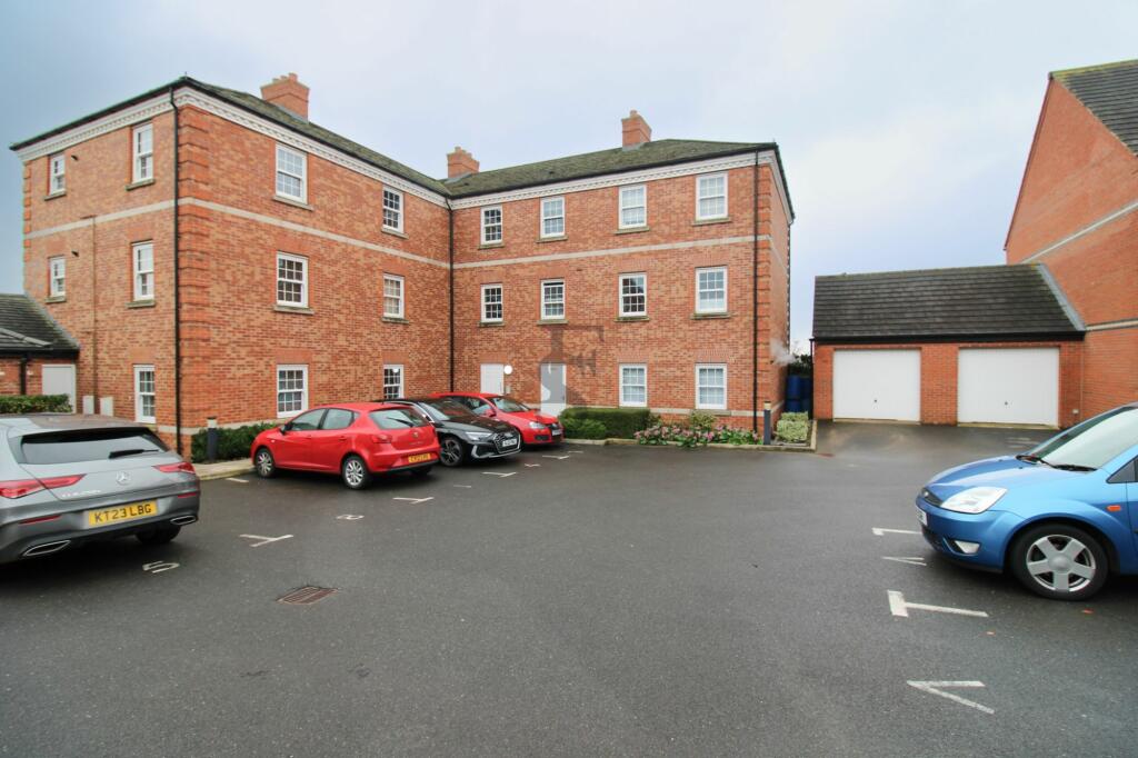 1 bedroom apartment for sale in Long Roses Way, Birstall, Leicester, LE4