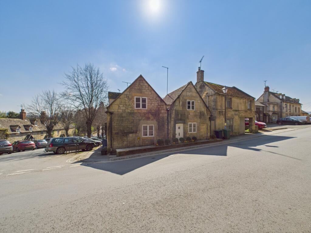 Main image of property: Silk Cottage, Winchcombe