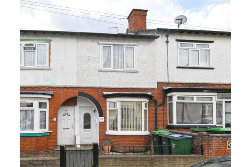 Main image of property: Topsham Road, Smethwick, B67