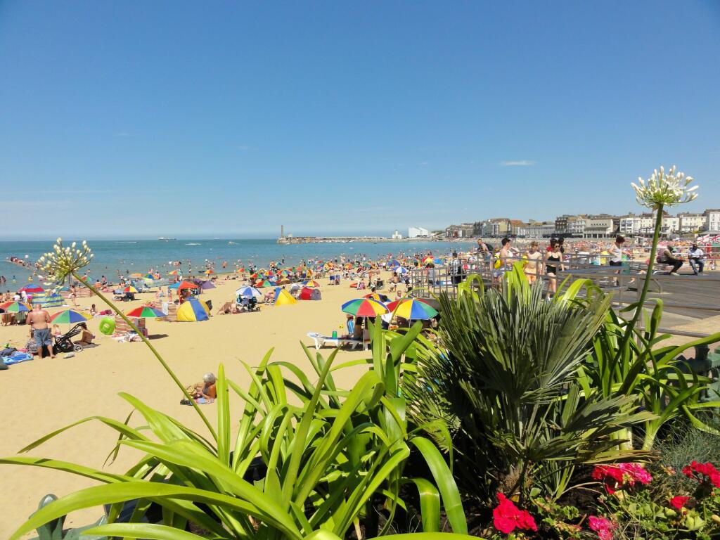 Additional property image - Marine Gardens, Margate, CT9
