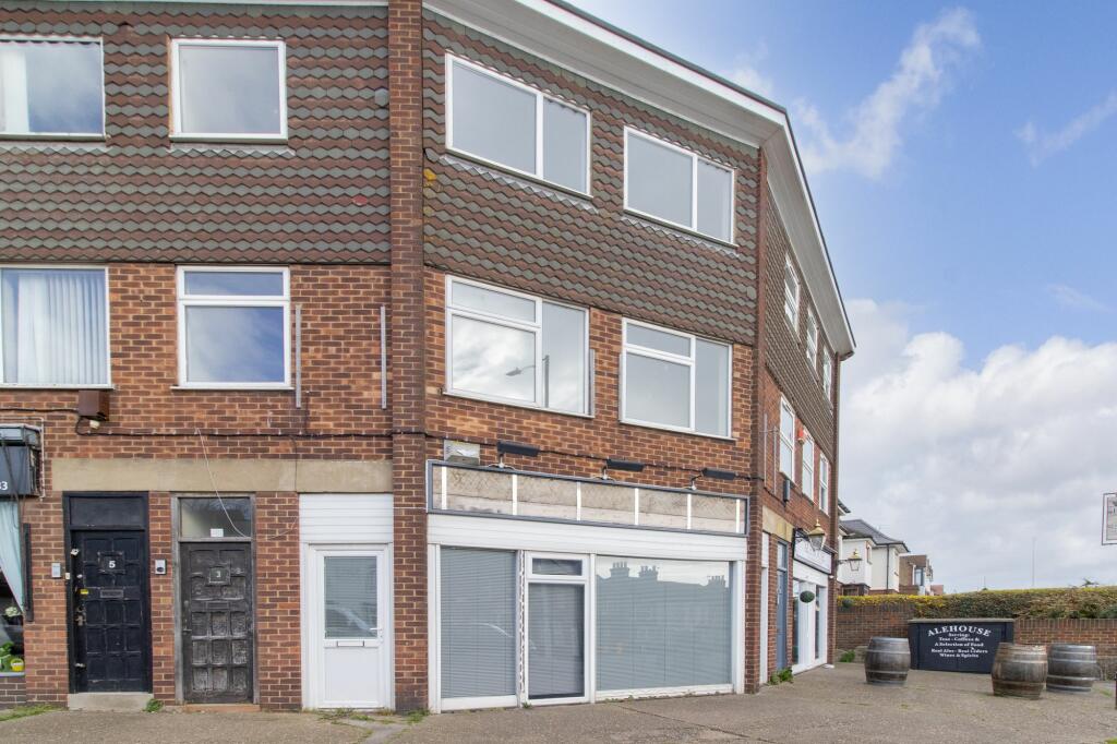 Commercial property to lease in Northwood Road, Ramsgate, CT12