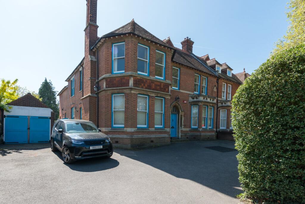 Main image of property: London Road, Canterbury, CT2