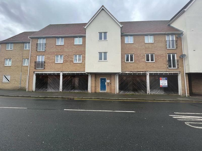 Additional property image - Shop 2, 1-3 Brickfields Road, South Woodham Ferrers CM3 5DD