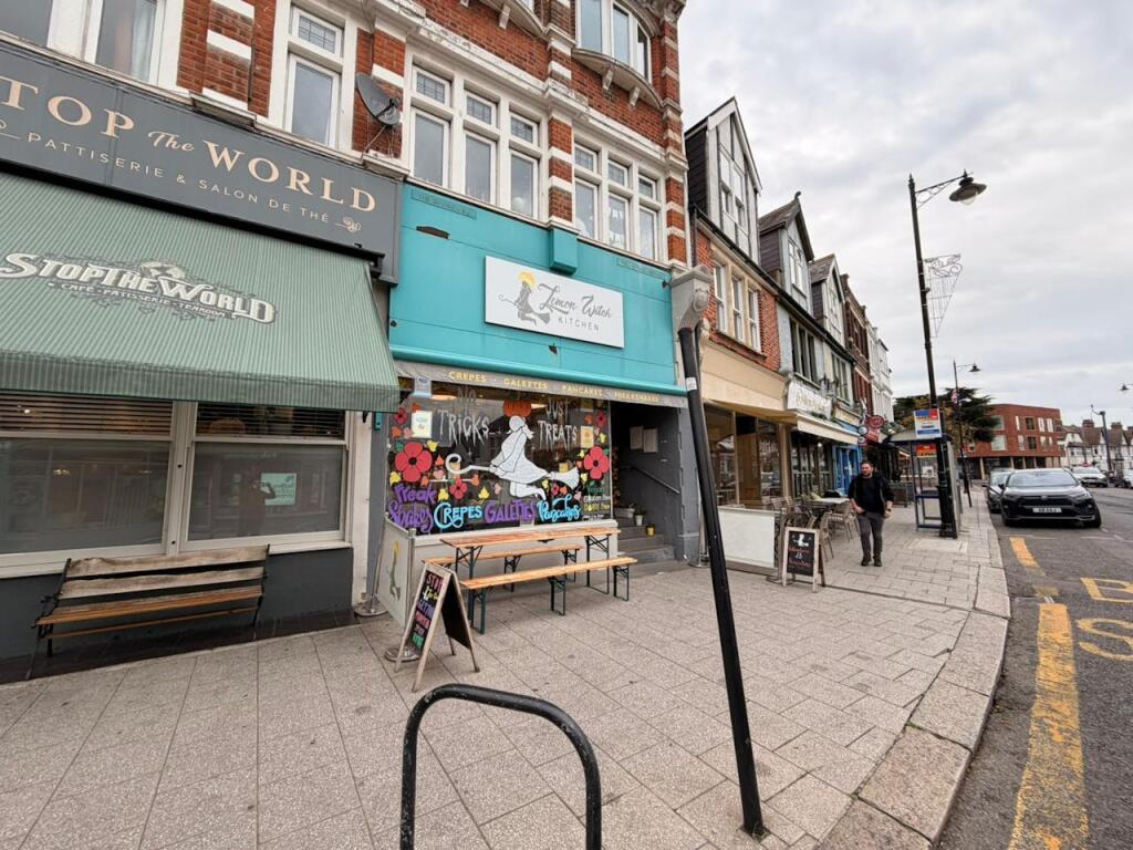 Main image of property: Lemon Witch, 115 Broadway, Leigh-on-Sea, SS9 1PG