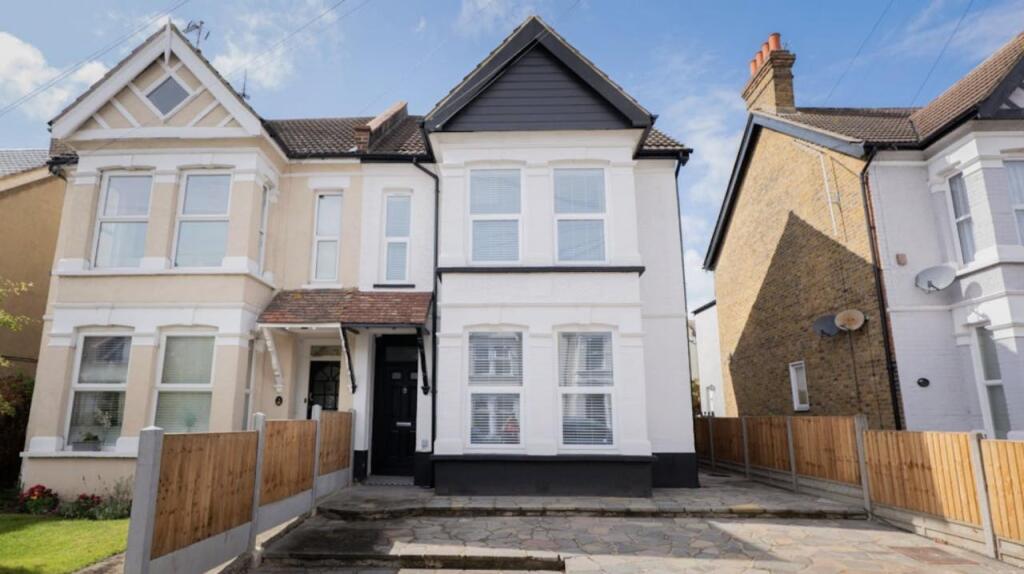 Main image of property: Honiton Road, Southend-on-Sea, SS1 2RT