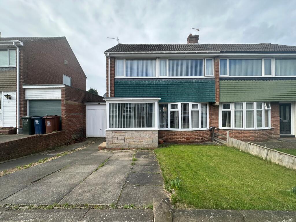 3 bedroom semi-detached house for sale in Chapel House Drive, Chapel House Estate, Newcastle upon Tyne, NE5