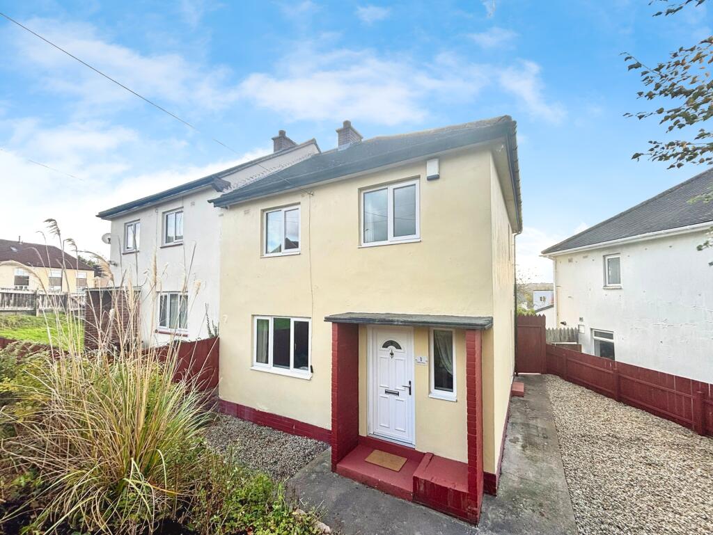 Main image of property: Hallow Drive, Throckley, Newcastle upon Tyne, NE15