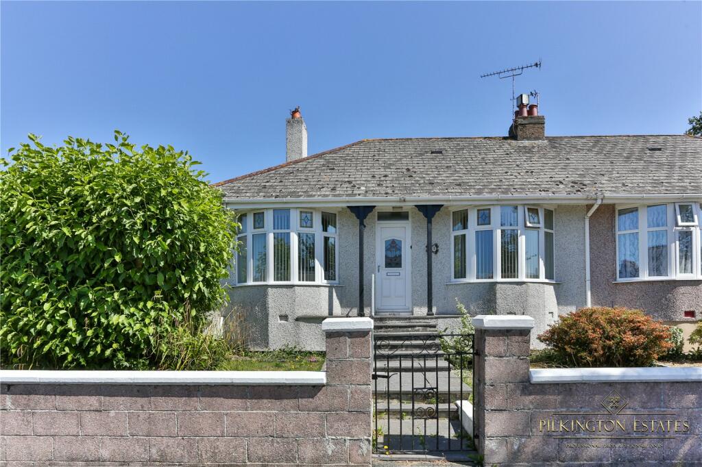2 bedroom bungalow for sale in Pemros Road, Plymouth, Devon, PL5