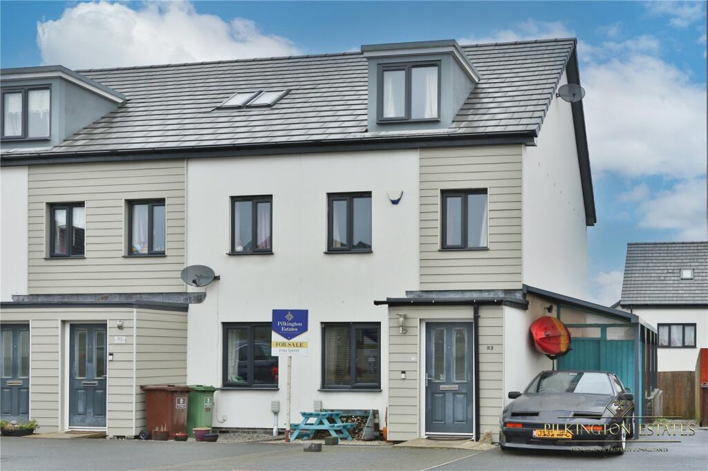 3 bedroom end of terrace house for sale in Killerton Lane, Plymouth