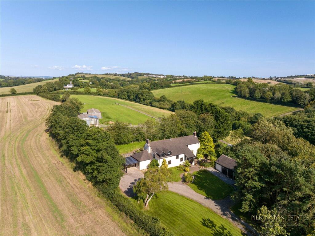 Equestrian facility for sale in Hatt, Saltash, Cornwall, PL12