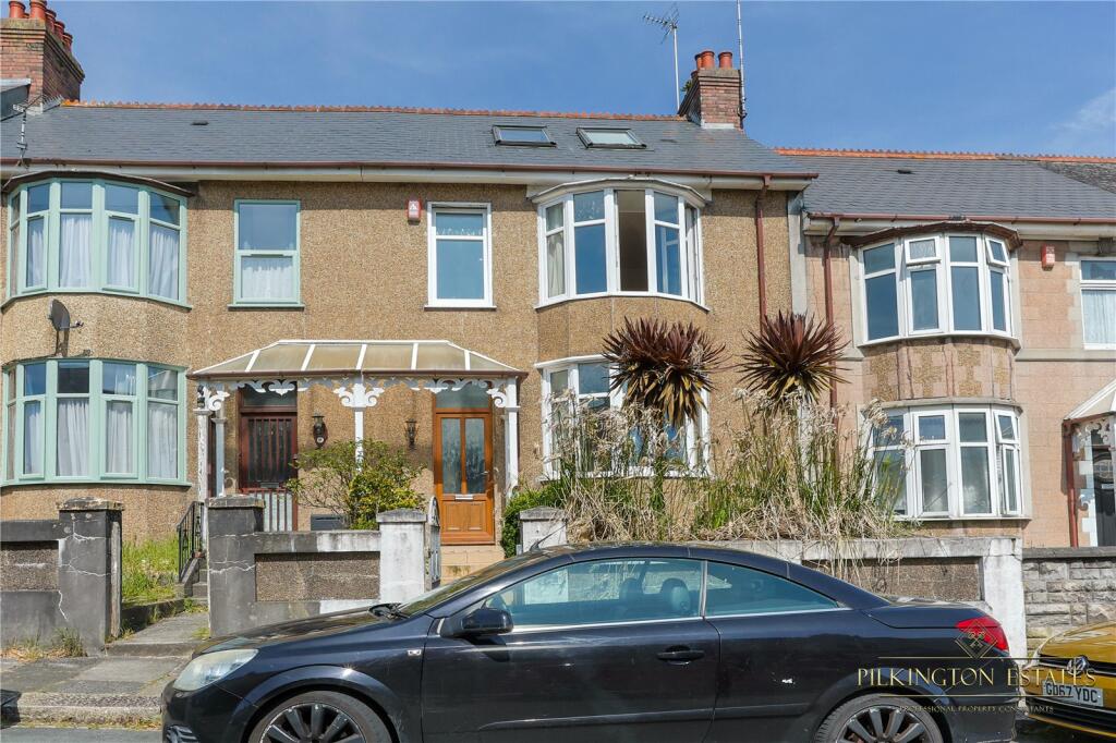 4 bedroom terraced house for sale in Dale Gardens, Plymouth, Devon, PL4