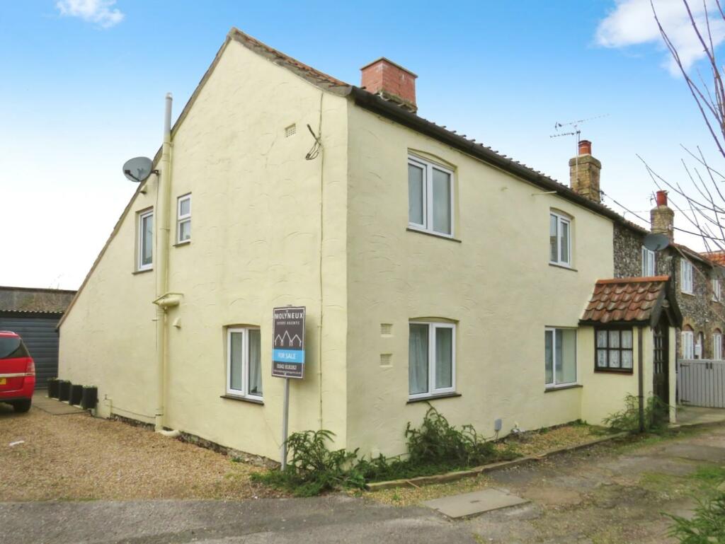 3 bedroom end of terrace house for sale in Thetford Road, Brandon, IP27