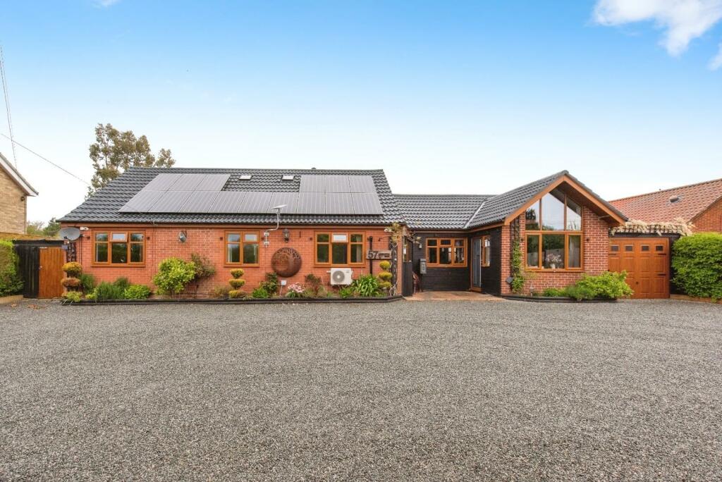 4 bedroom detached bungalow for sale in Ashburton Road, Ickburgh, IP26