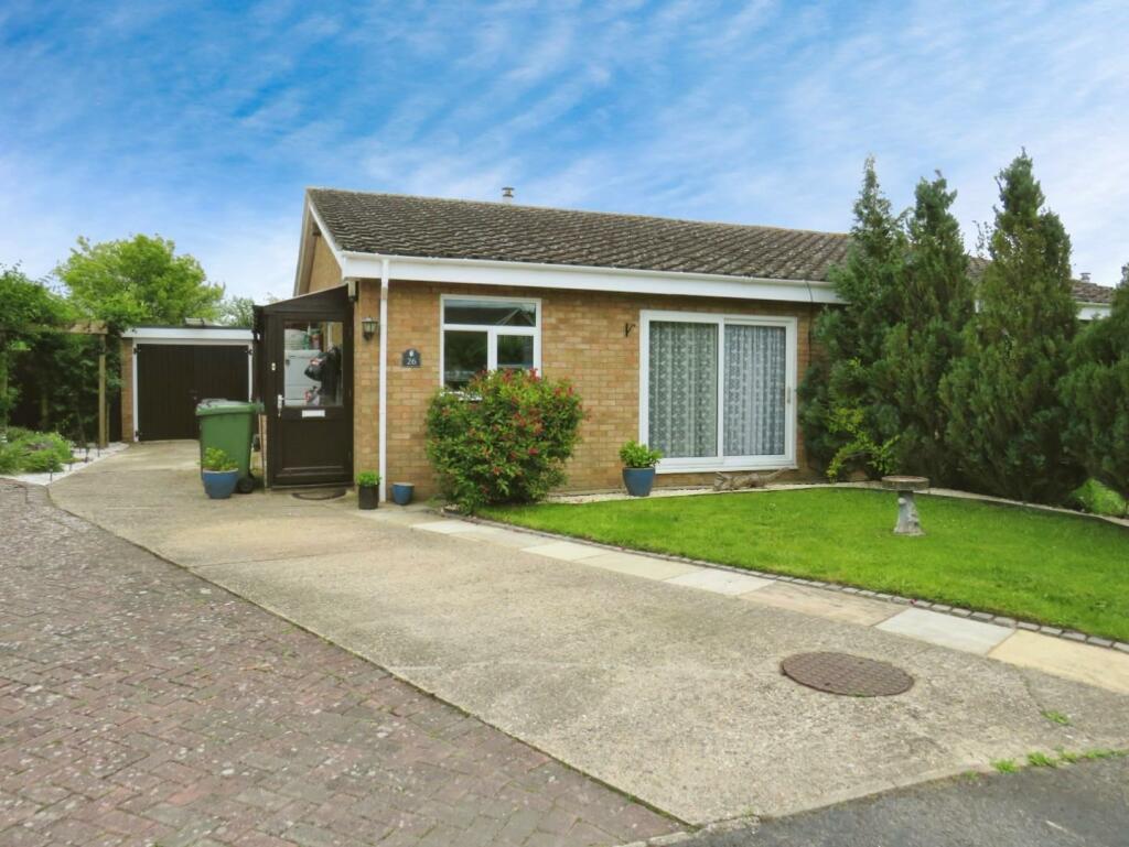 3 bedroom semidetached bungalow for sale in Archers Avenue, Feltwell, IP26