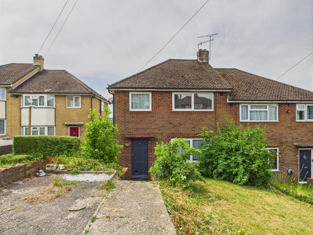 Main image of property: Tenzing Drive, High Wycombe, Buckinghamshire, HP13 7RT
