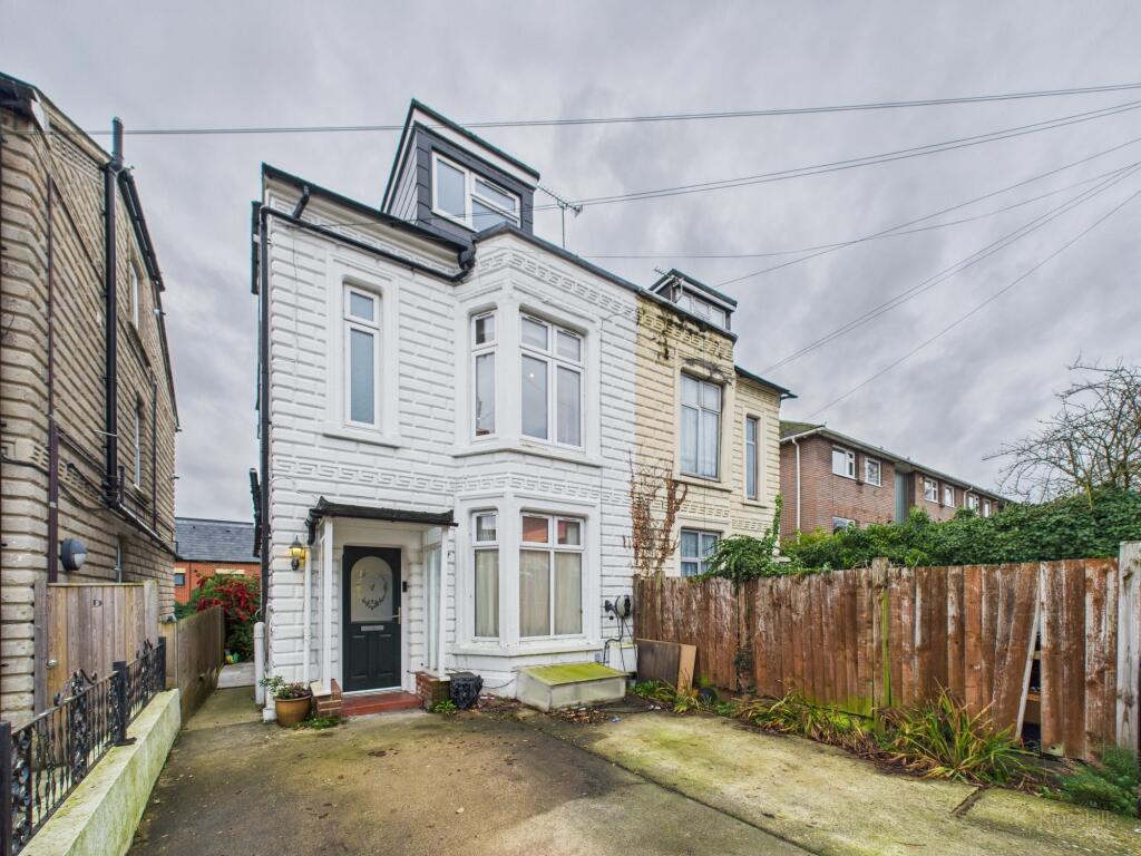 Main image of property: Queens Road, High Wycombe, Buckinghamshire, HP13 6AQ