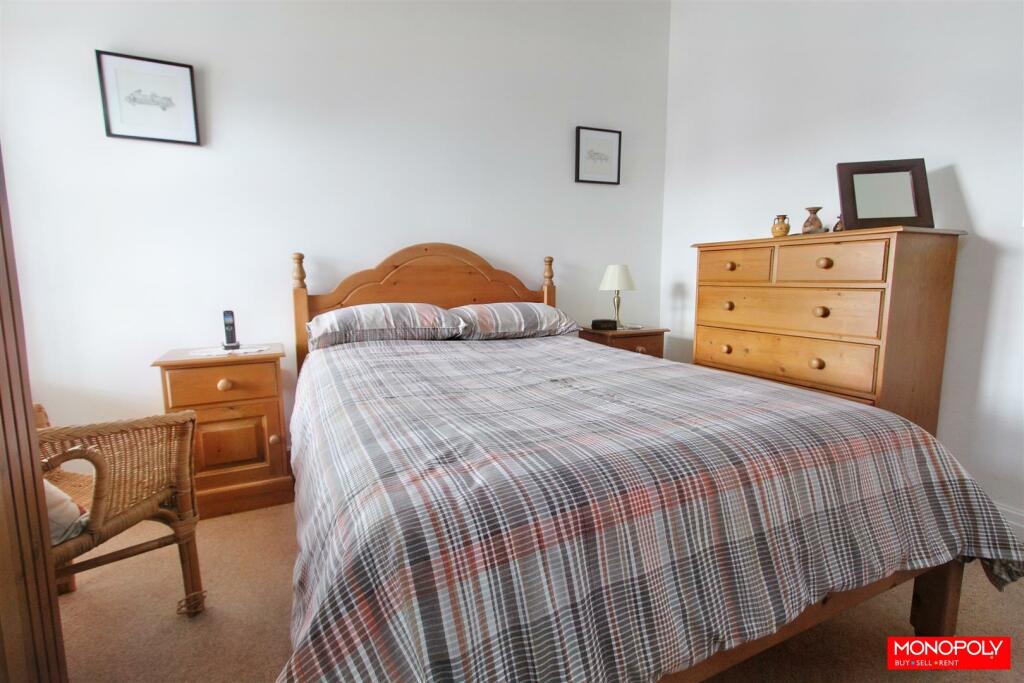 3 bedroom mews property for sale in Prion Road, Denbigh, LL16