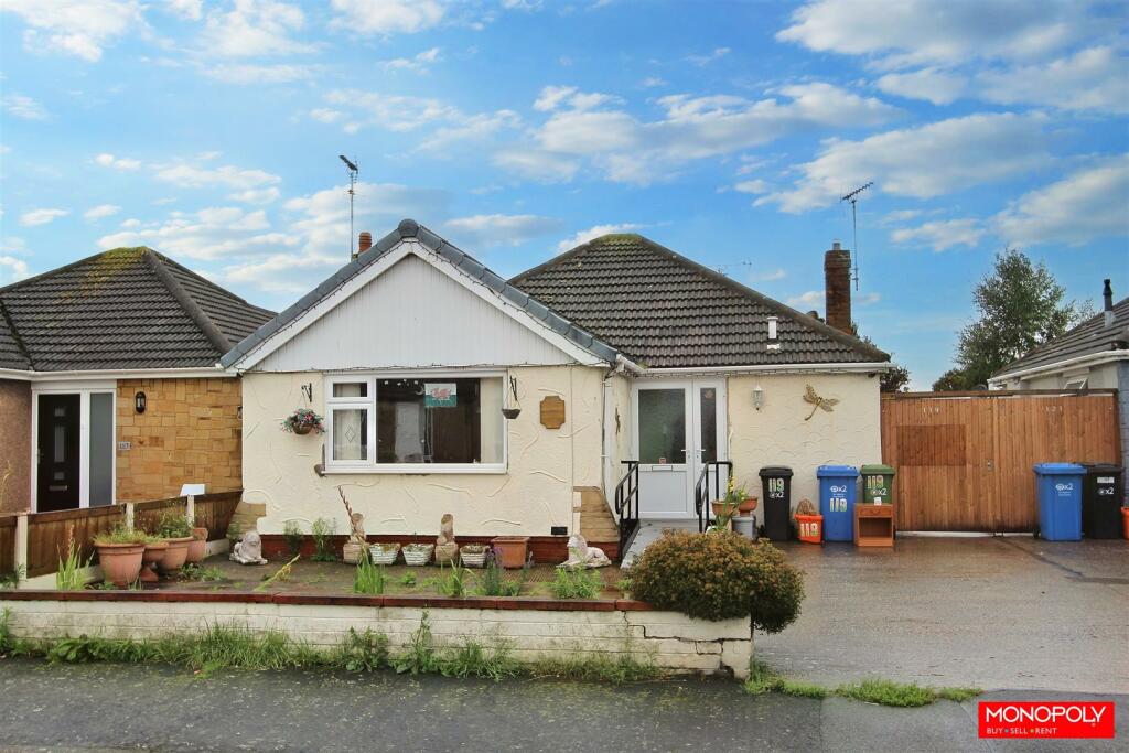 4 bedroom detached bungalow for sale in Beverley Drive, Prestatyn, LL19