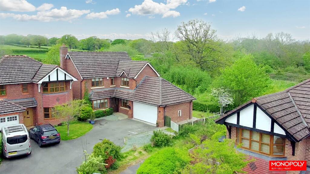 4 bedroom house for sale in Ffordd Pen Y Maes, Trefnant, Denbigh, LL16