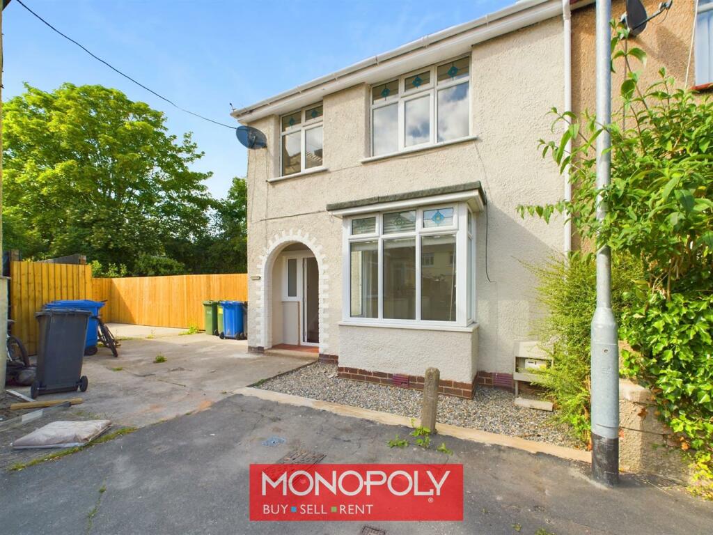 3 bedroom semidetached house for sale in Ruthin Road, Denbigh, LL16