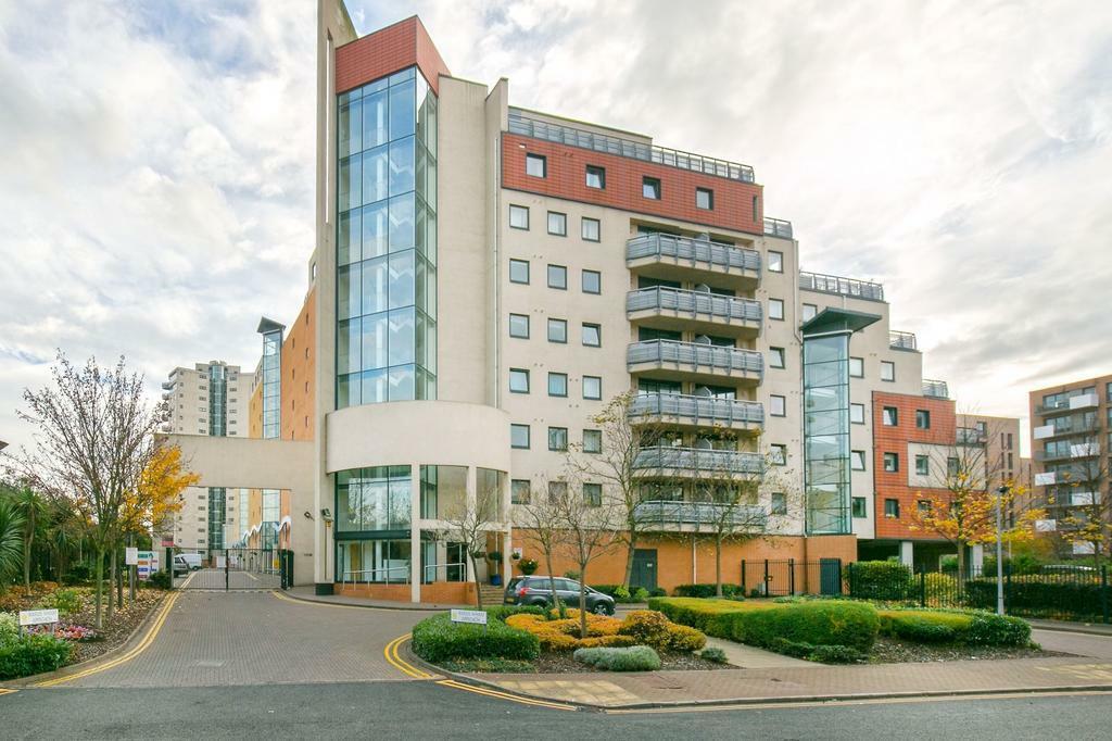2 bedroom apartment for rent in Tradewind Apartment Wards Wharf Approach, City Airport, Canary Wharf, Royal Victoria Docks, Pontoon Dock, London, E16 2E, E16