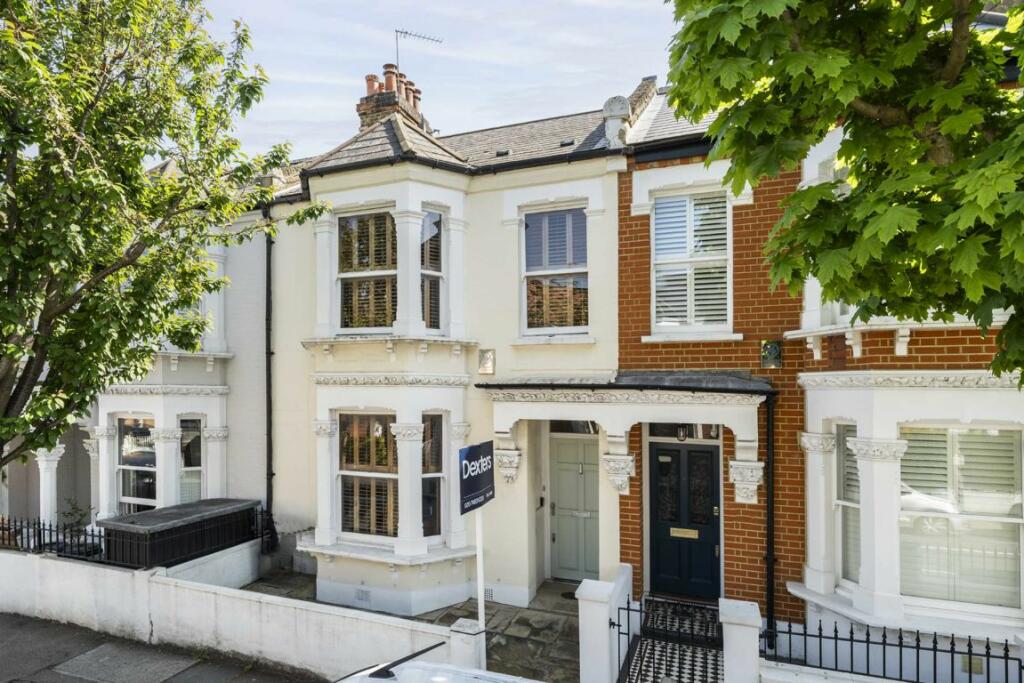 3 bedroom terraced house for sale in Leathwaite Road, Battersea, SW11