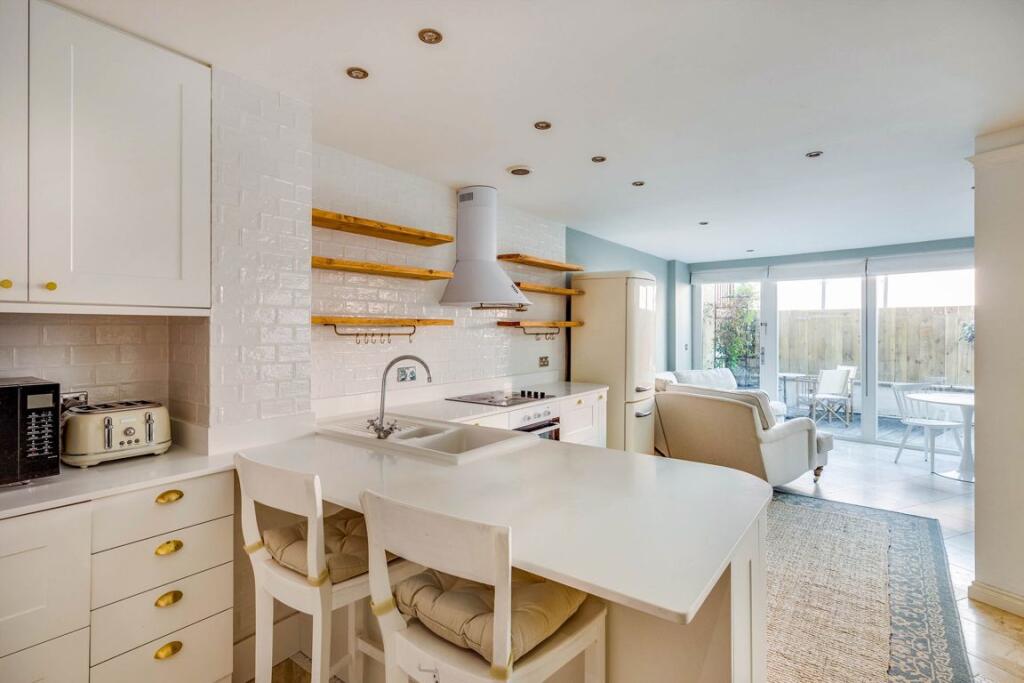 Main image of property: Battersea Park Road, Battersea